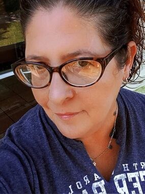 Meet your Posher, Jennifer